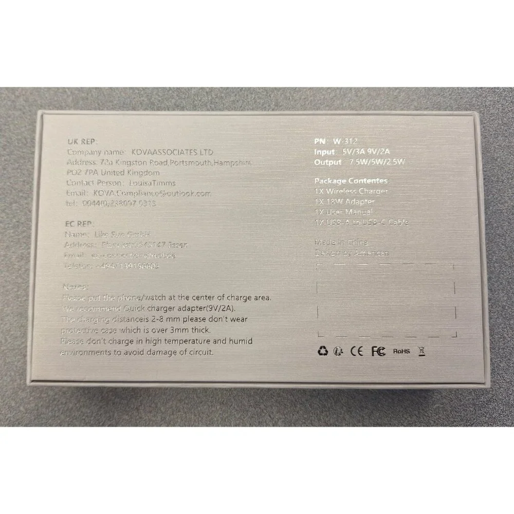 UComx Nano 3 In 1 Wireless Charger iPhone, Magnetic Foldable White New In Box